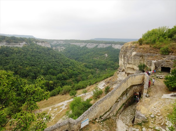 Оборонительная стена Чуфут-Кале, Бахчисарай